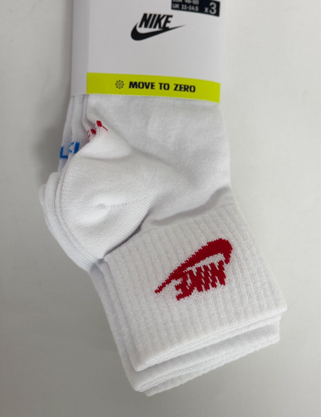Nike Unisex Everyday Essential Ankle Socks 3-Pack – White/Multi